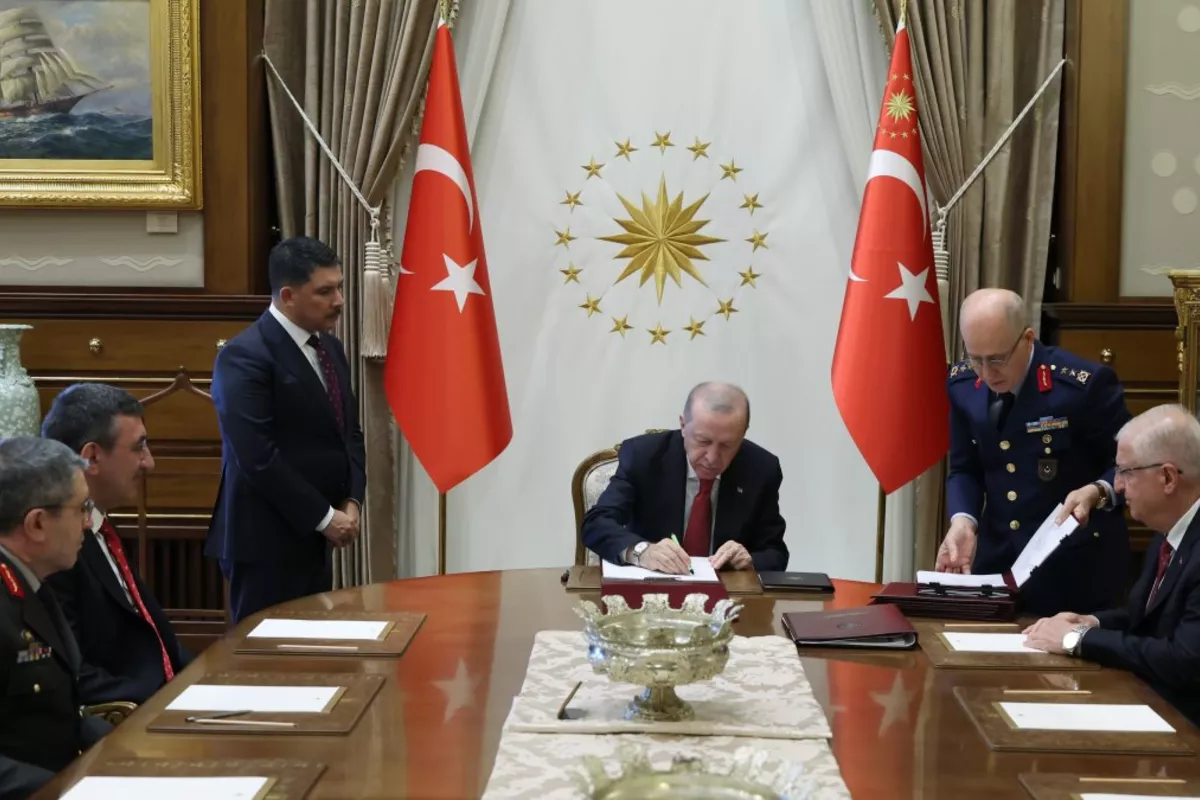 Türkiye Appoints New Air Force Chief in Military Reshuffle