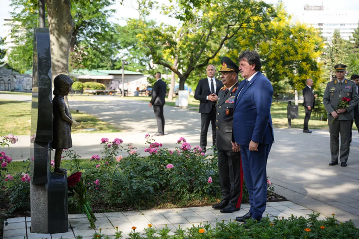 Azerbaijan Defense Minister Arrives in Serbia for Official Talks
