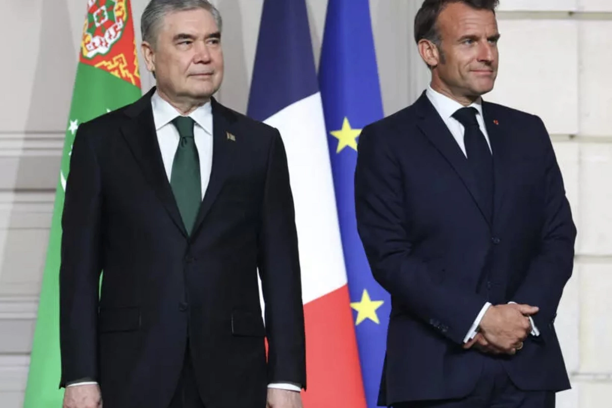 Macron Holds Rare Elysee Meeting with Turkmenistan's Leader to Discuss Gas Reserves