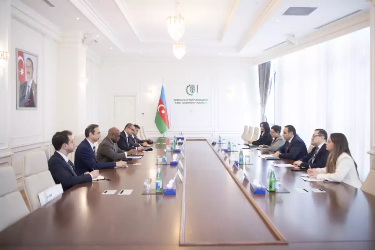 Azerbaijan, D-8 Economic Cooperation Organization Explore Prospects for Agricultural Cooperation