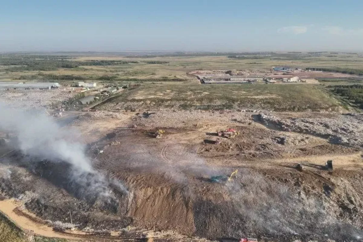 Firefighters Battle Massive Landfill Blaze Near Kazakhstan's Astana for Third Straight Day