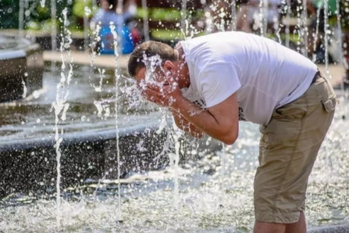 Tajikistan Faces Scorching Heatwave Next Week, Meteorologists Warn