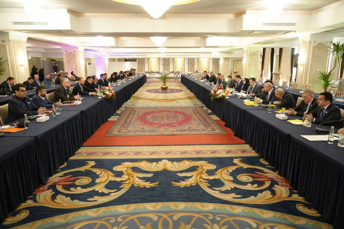 Iran-Azerbaijan Joint Economic Commission Meeting Begins in Tehran