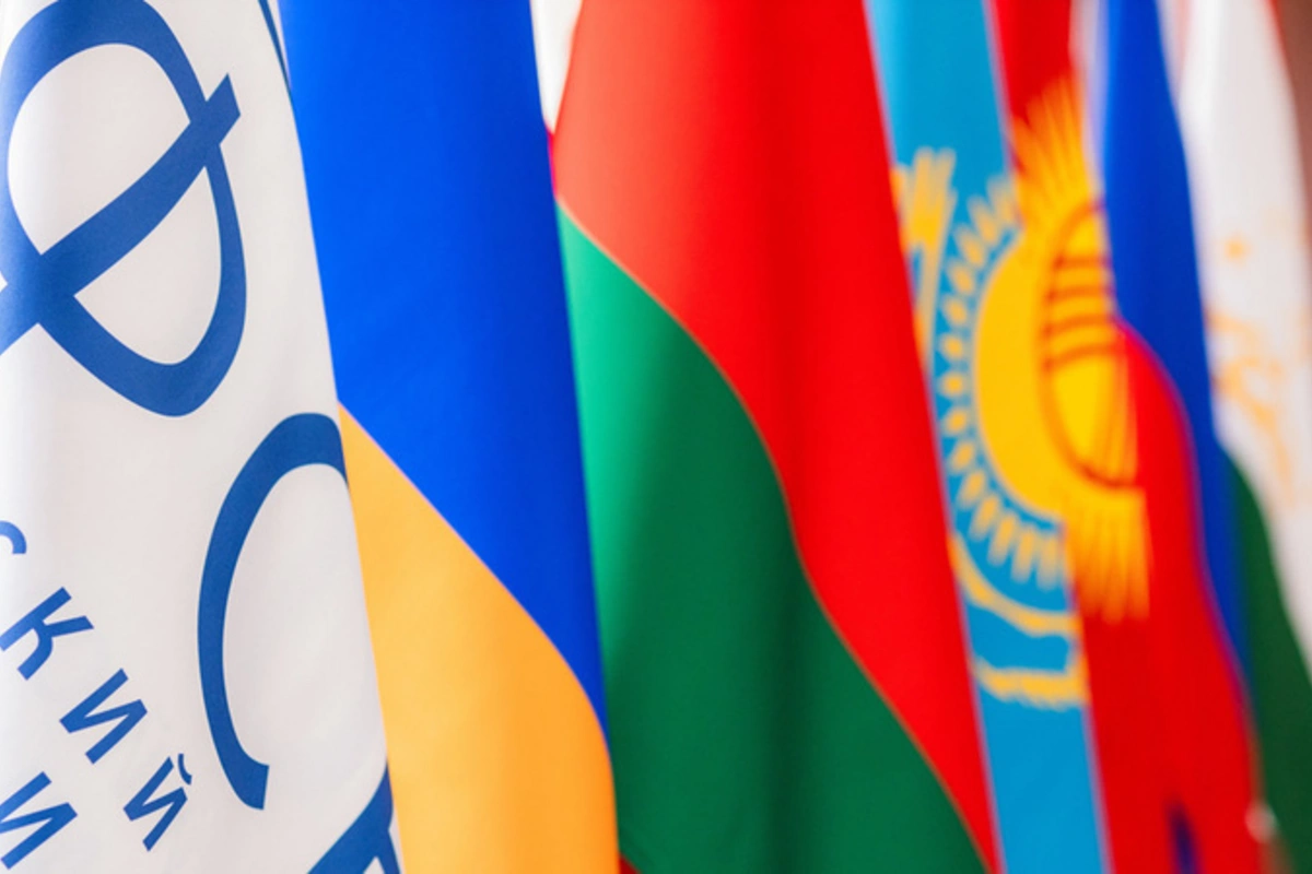 Sadyr Japarov Ratifies Agreement With Eurasian Fund on Its Operations in Kyrgyzstan