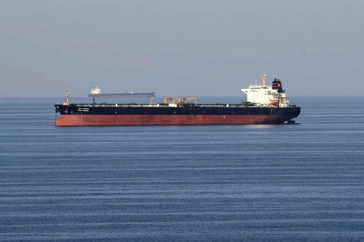 Limited Vessel Transit in Strait of Hormuz as Geopolitical Uncertainty Lingers