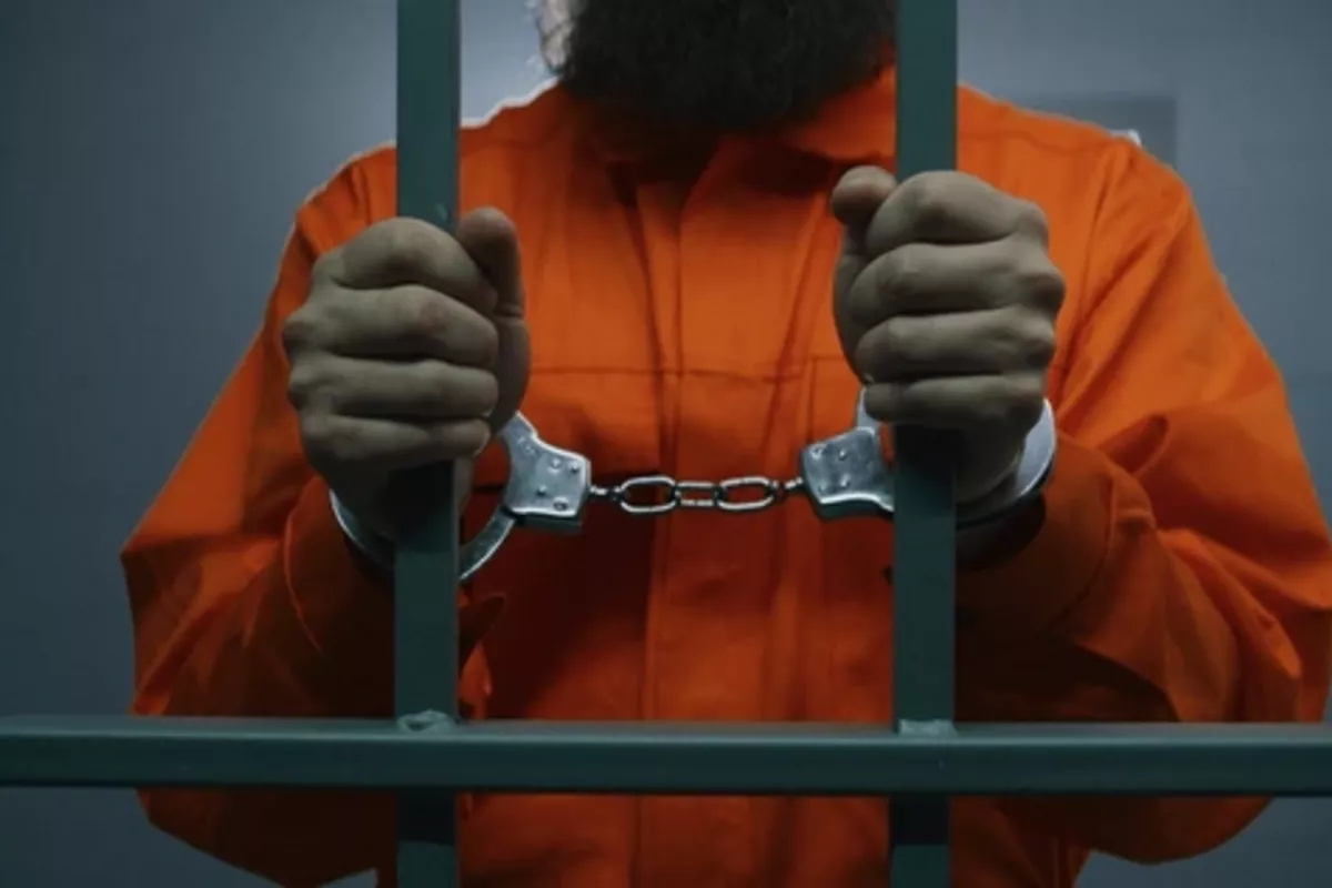 Azerbaijan Extradites Iranian Fraud Suspect to Uzbekistan