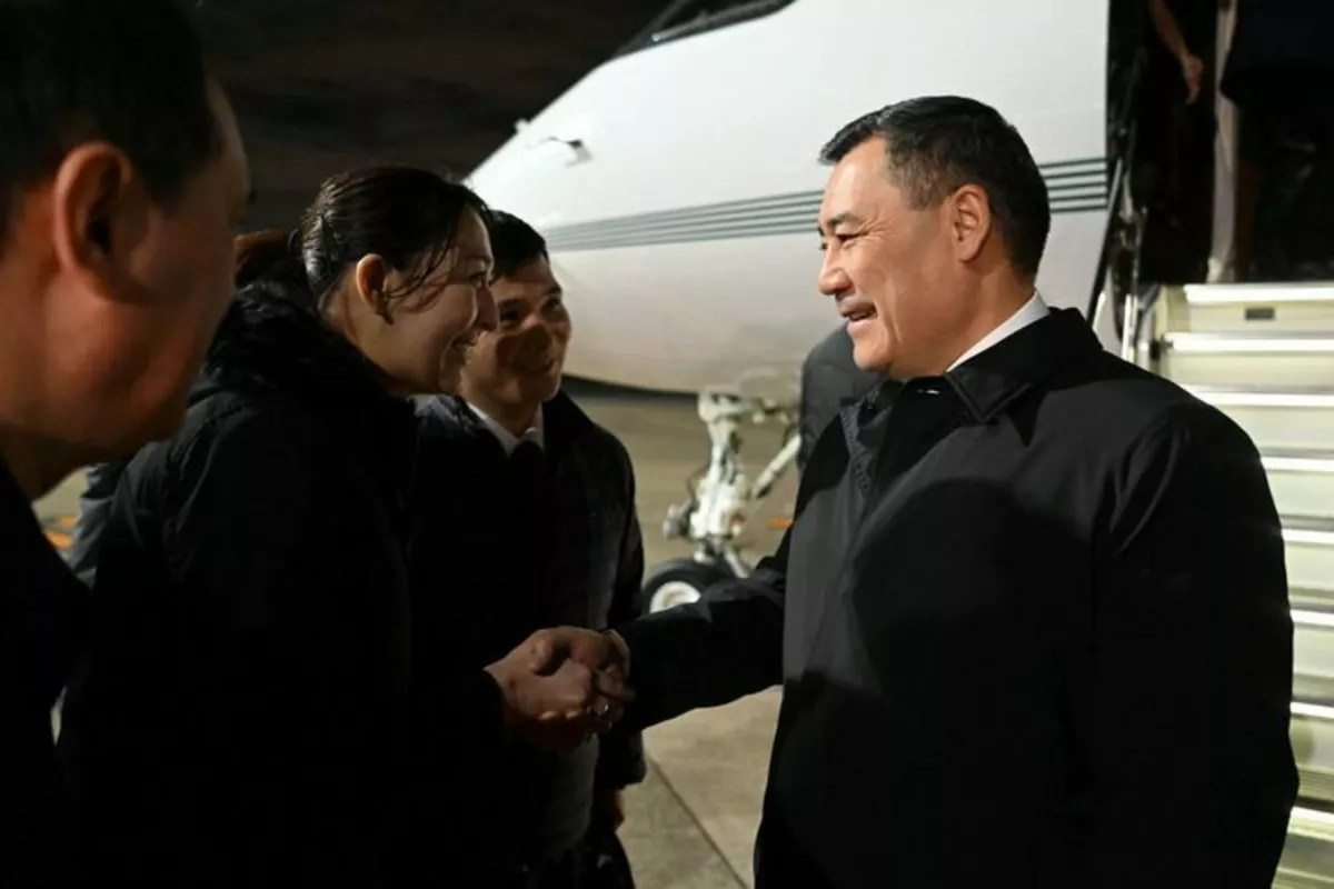 Kyrgyz President Arrives in Japan for Central Asia Summit