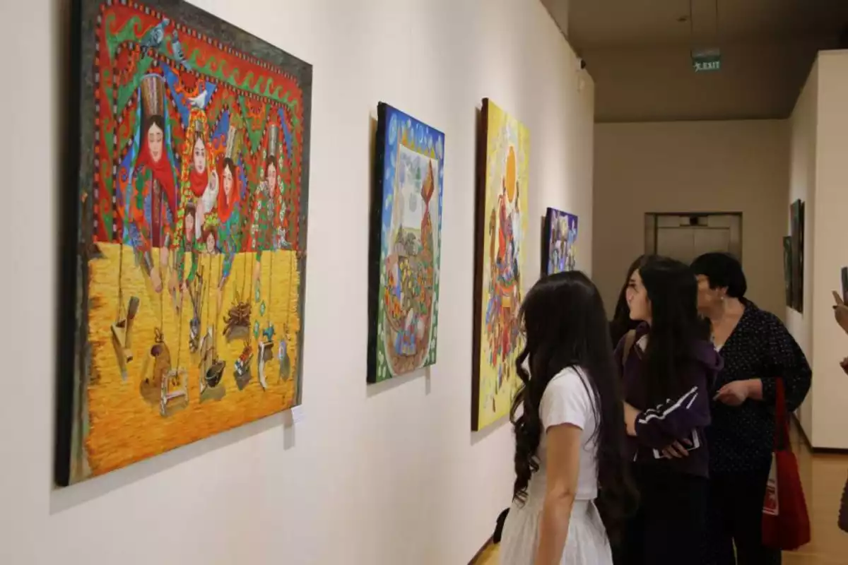 Exhibition Showcases Women Artists of the Turkic World