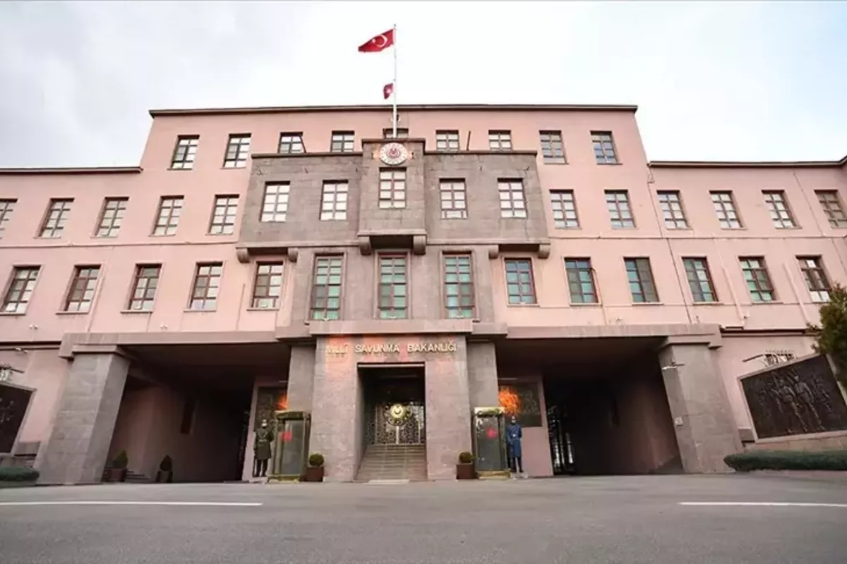 Türkiye Begins Training Syrian Troops, Says Ministry