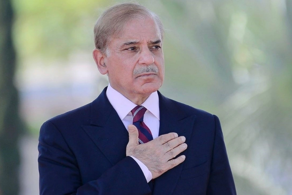 Pakistani Prime Minister Arrives in Iran
