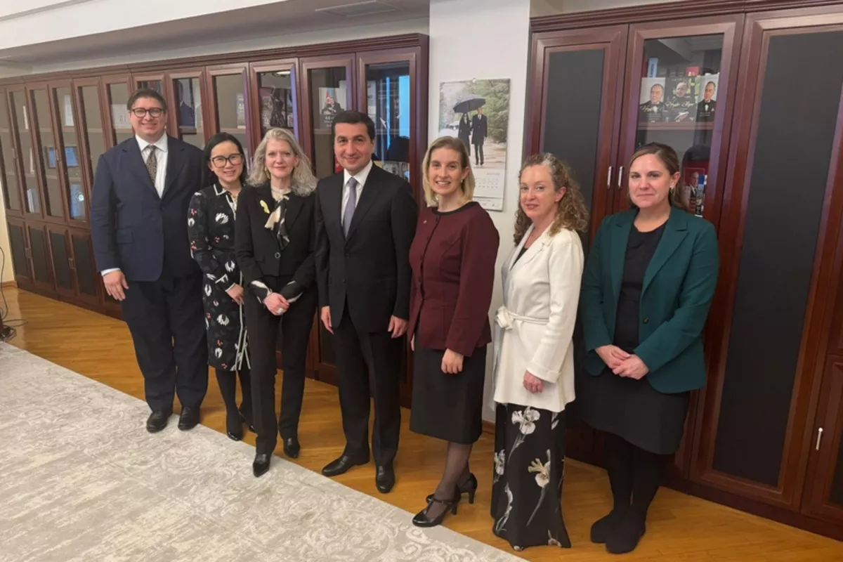 Hikmat Hajiyev, Allison Hooker Discuss Baku-Yerevan Peace Process