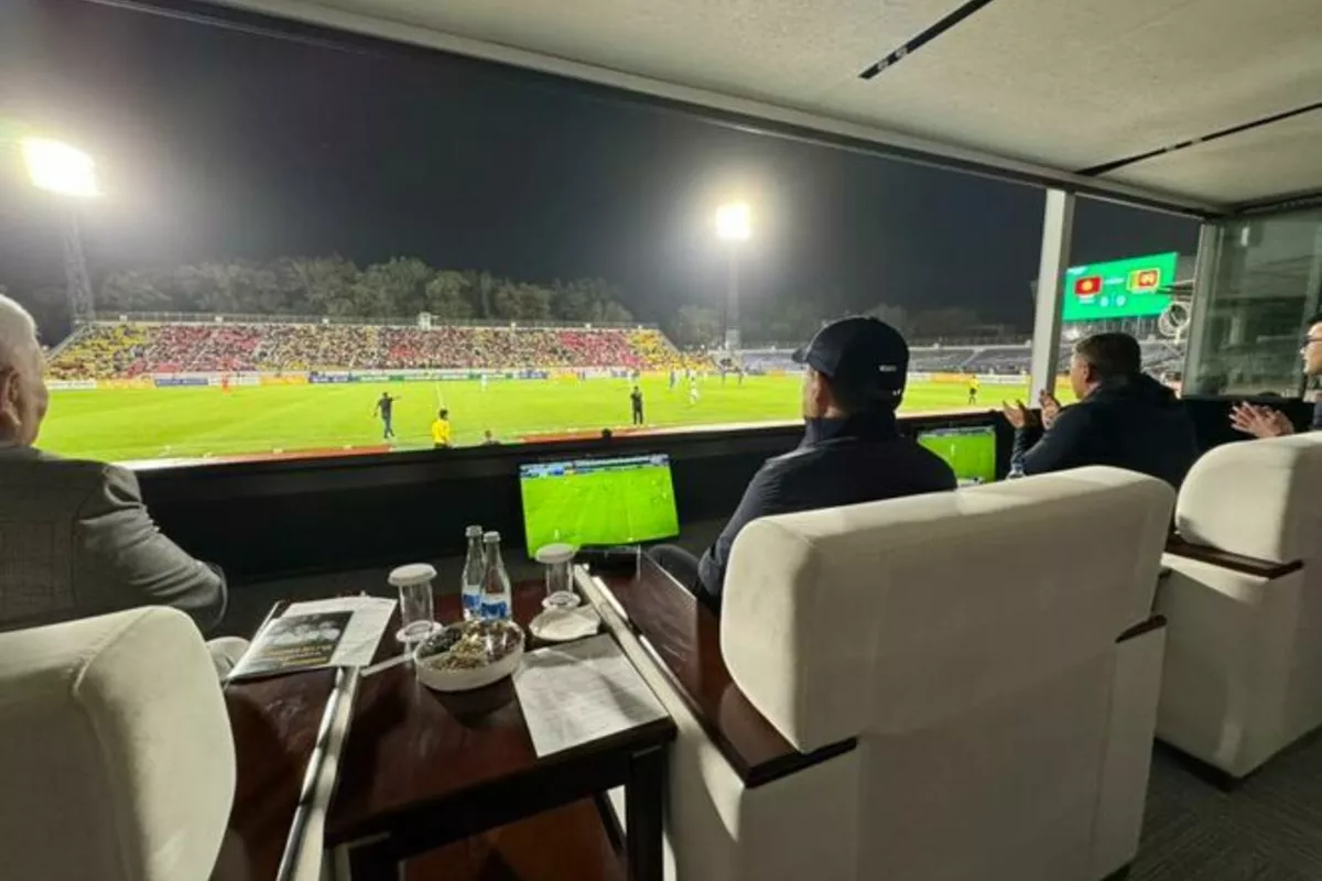 Kyrgyz President Shows Support for U23 Footballers in Sri Lanka Clash
