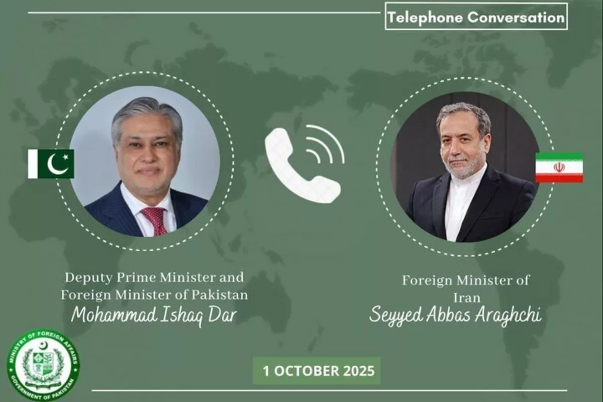 Iran and Pakistan Foreign Ministers Discuss Bilateral Relations and Regional Peace