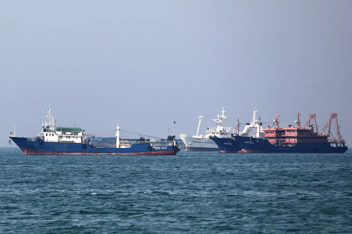 Iran Considers Rial Payments for Hormuz Transit Fees
