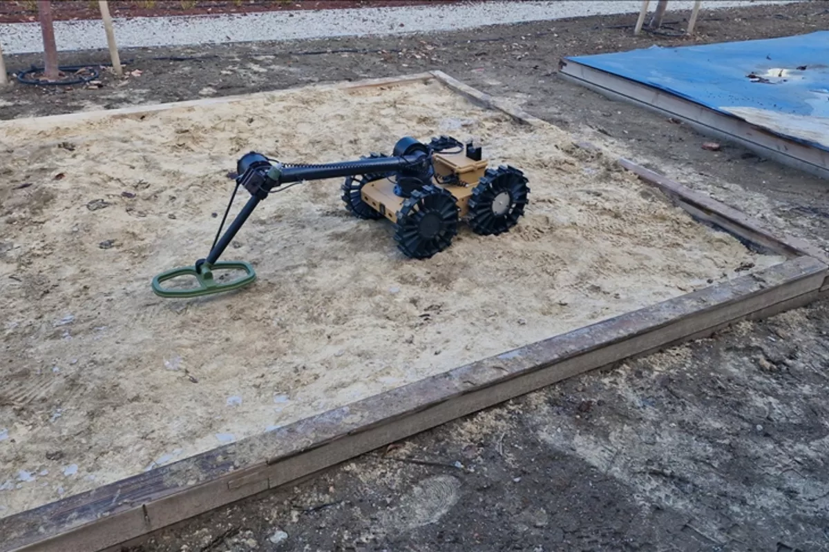 Turkish Defense Firms Unveil Joint Anti-Mine Robot