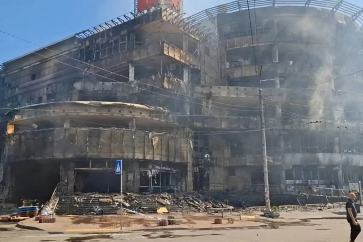 Photos Reveal Massive Strike Damage Near Azerbaijani Embassy in Kyiv
