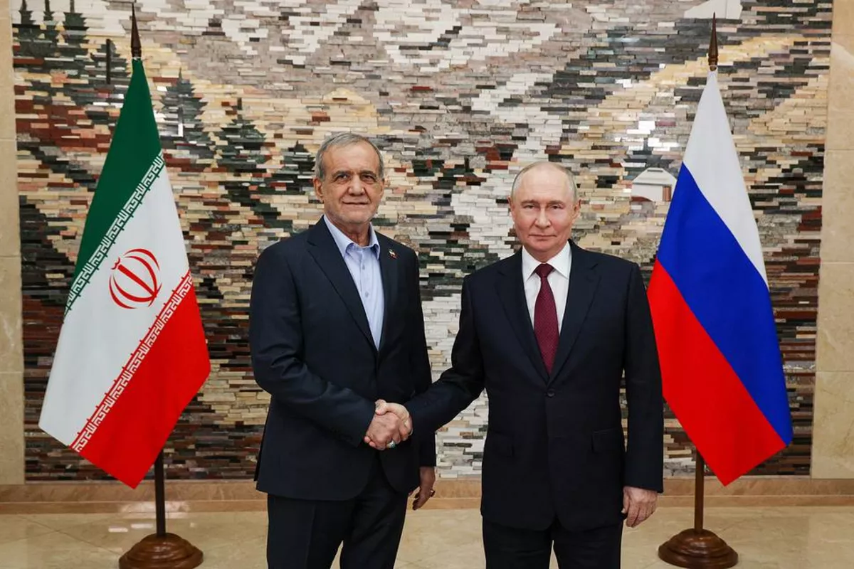 Putin, Pezeshkian Set to Meet in Turkmenistan