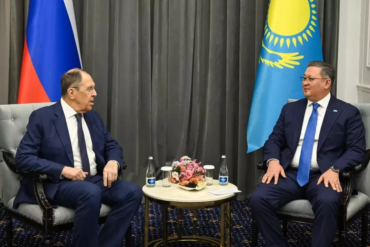 Murat Nurtleu Met With Sergey Lavrov in Cholpan-Ata