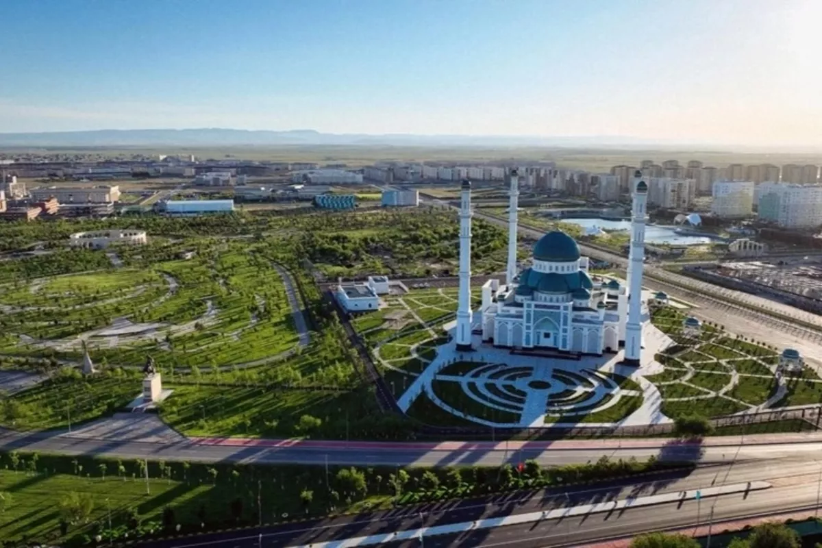 Kazakh Leader Praises Uzbekistan for Gifted Turkistan Mosque