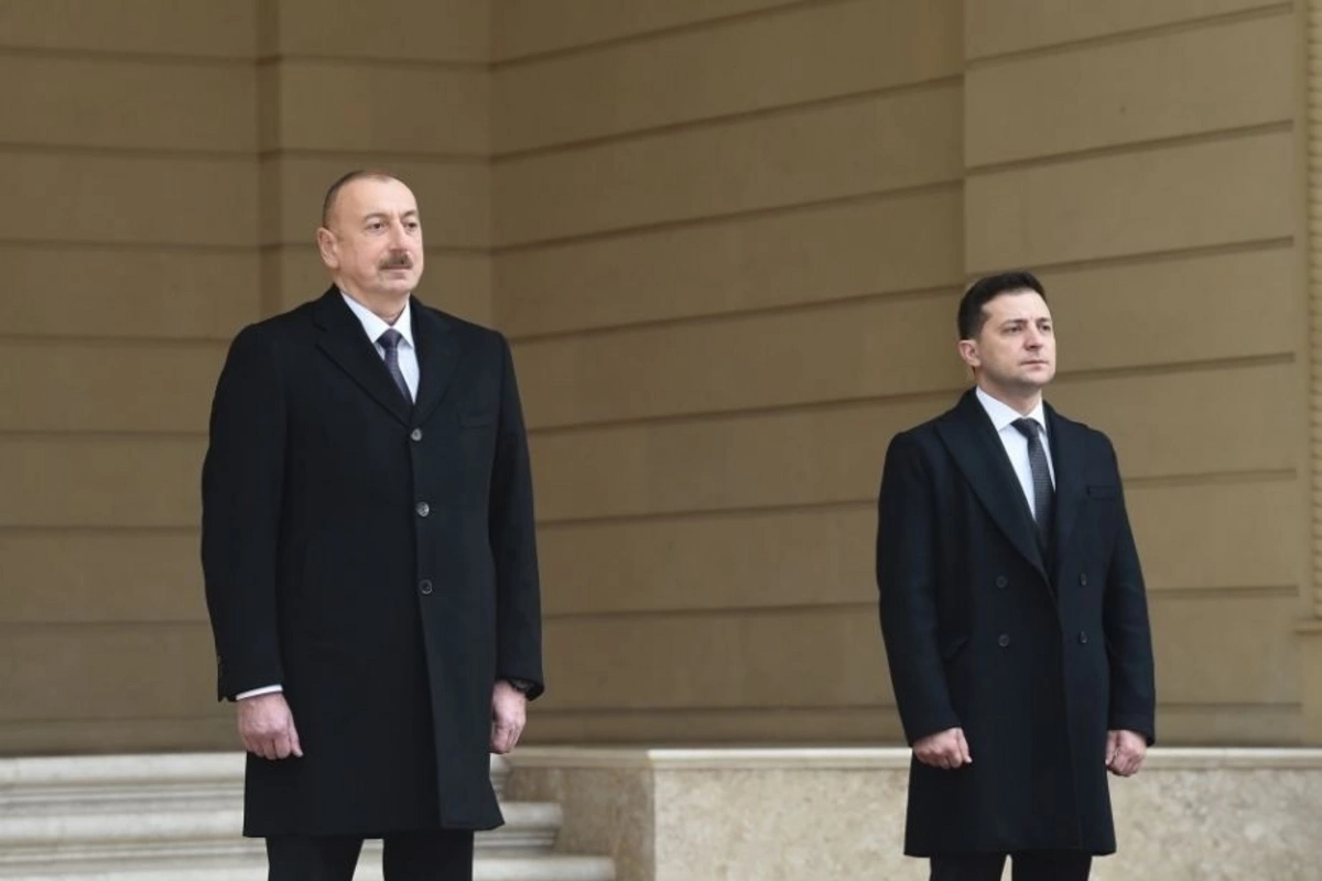 Ukraine’s Zelenskyy Offers Condolences to President Aliyev Over Deadly Plane Crash