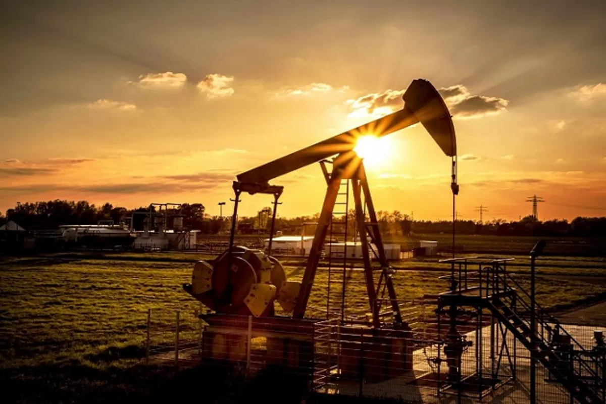 Azerbaijani Oil Price Tops $65