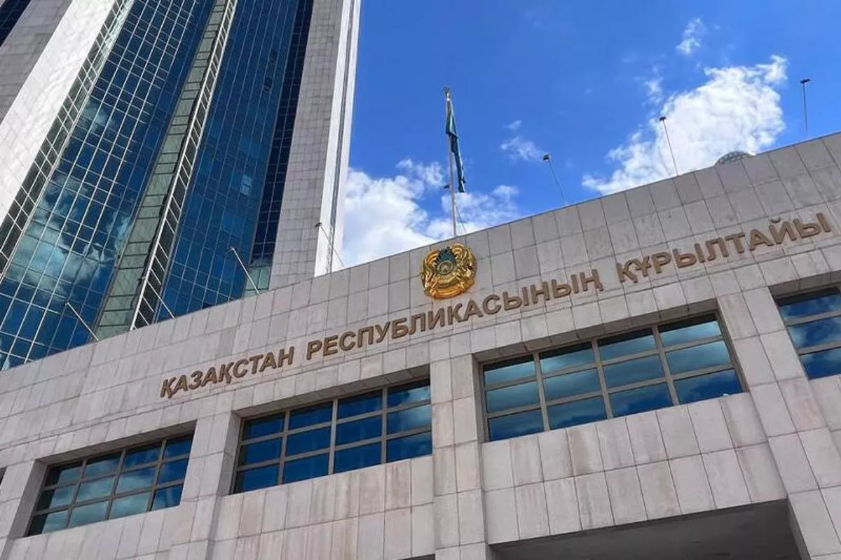 First Elections to the New Kurultai: Political Competition and the Challenges of a Unicameral System