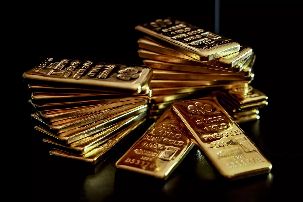 LGold Heads for Weekly Gain on US-Iran Deal Hopes up