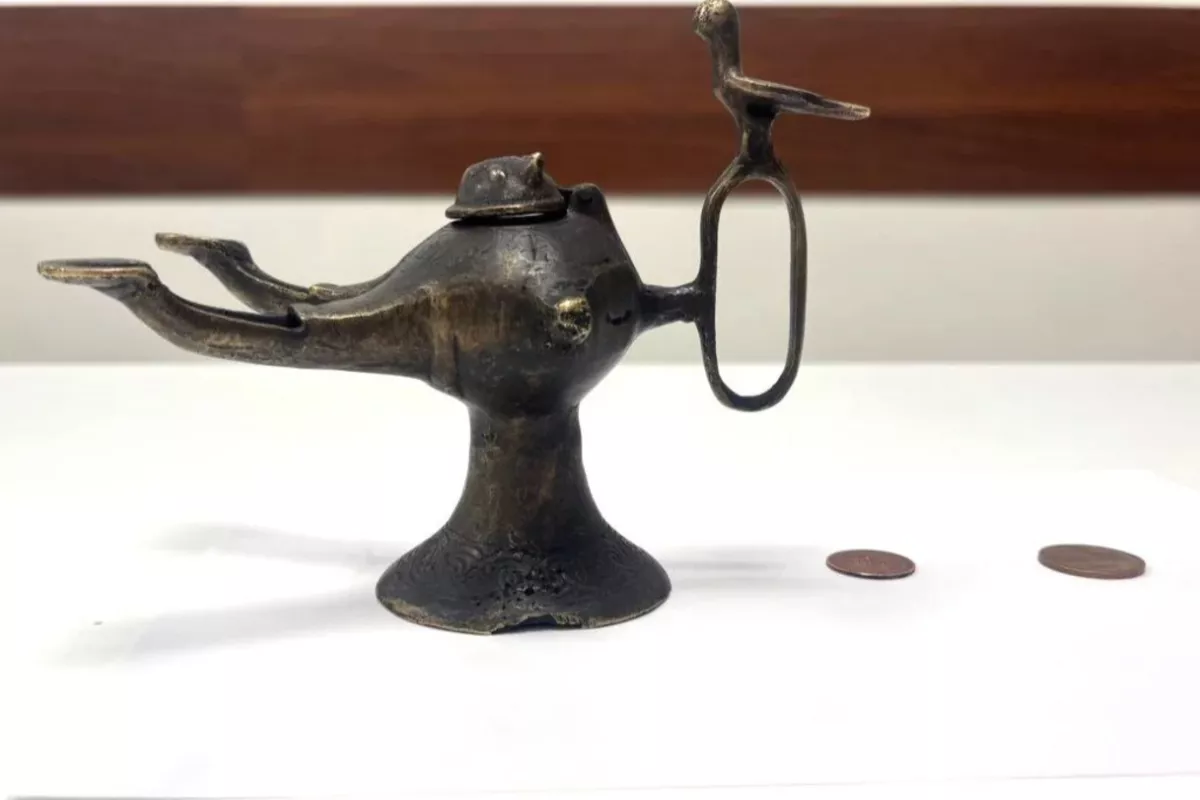 “Aladdin’s Lamp” Without Genie: Unusual Find at Uzbekistan's Airport