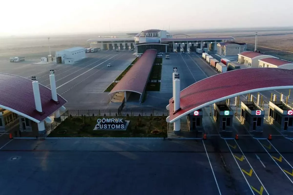 Azerbaijan, Türkiye Develop Simplified Customs Corridor to Boost Trade Across Turkic World