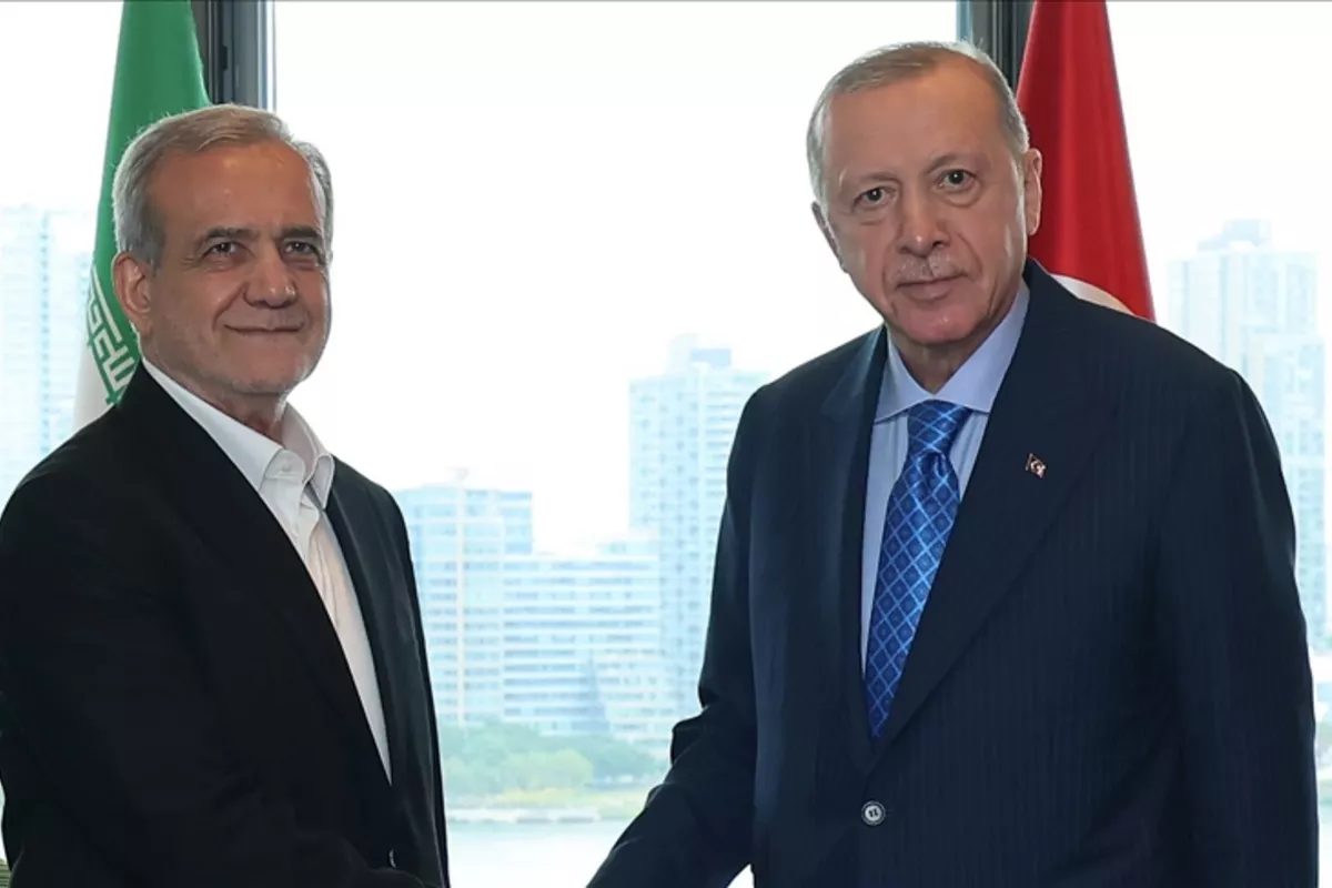 Turkish, Iranian presidents discuss bilateral ties, regional situation