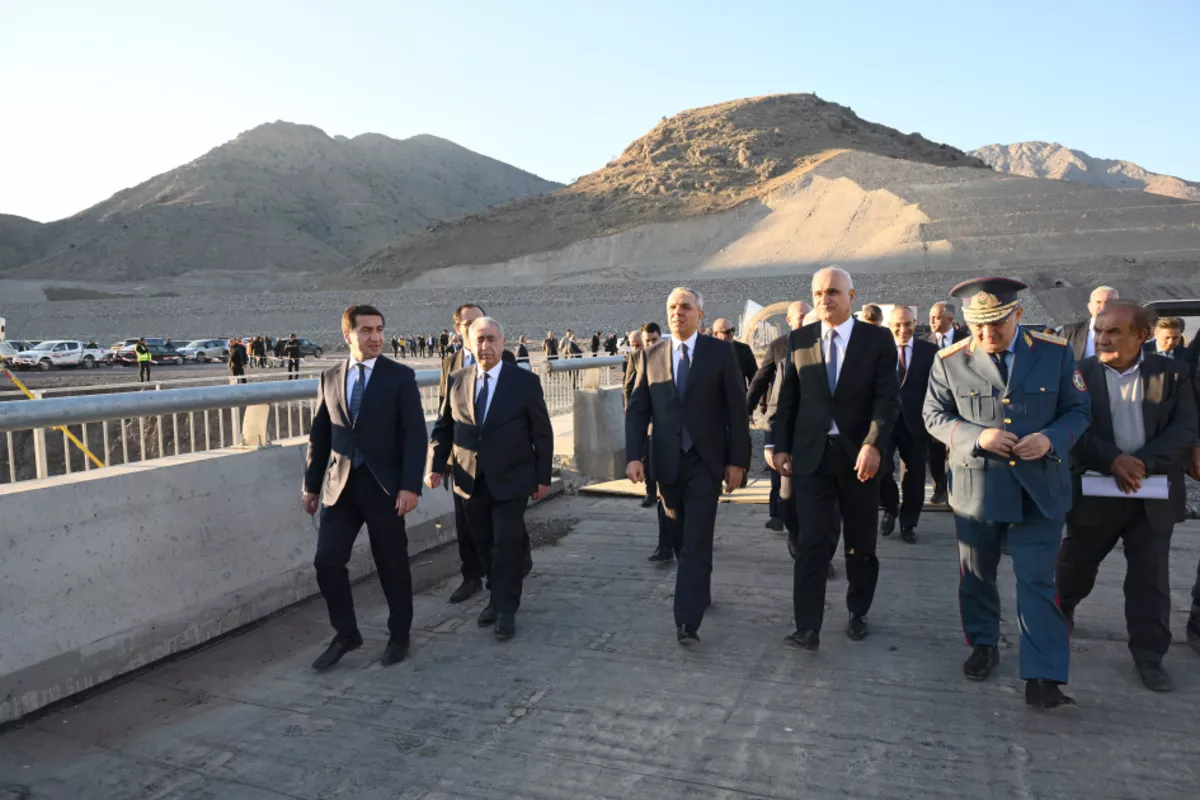 Azerbaijani Officials Review Progress on Key Transport Projects in Zangezur Corridor