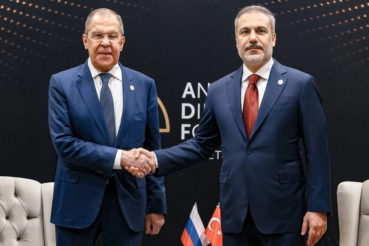 Top Turkish, Russian Diplomats Discuss Syria, Ukraine