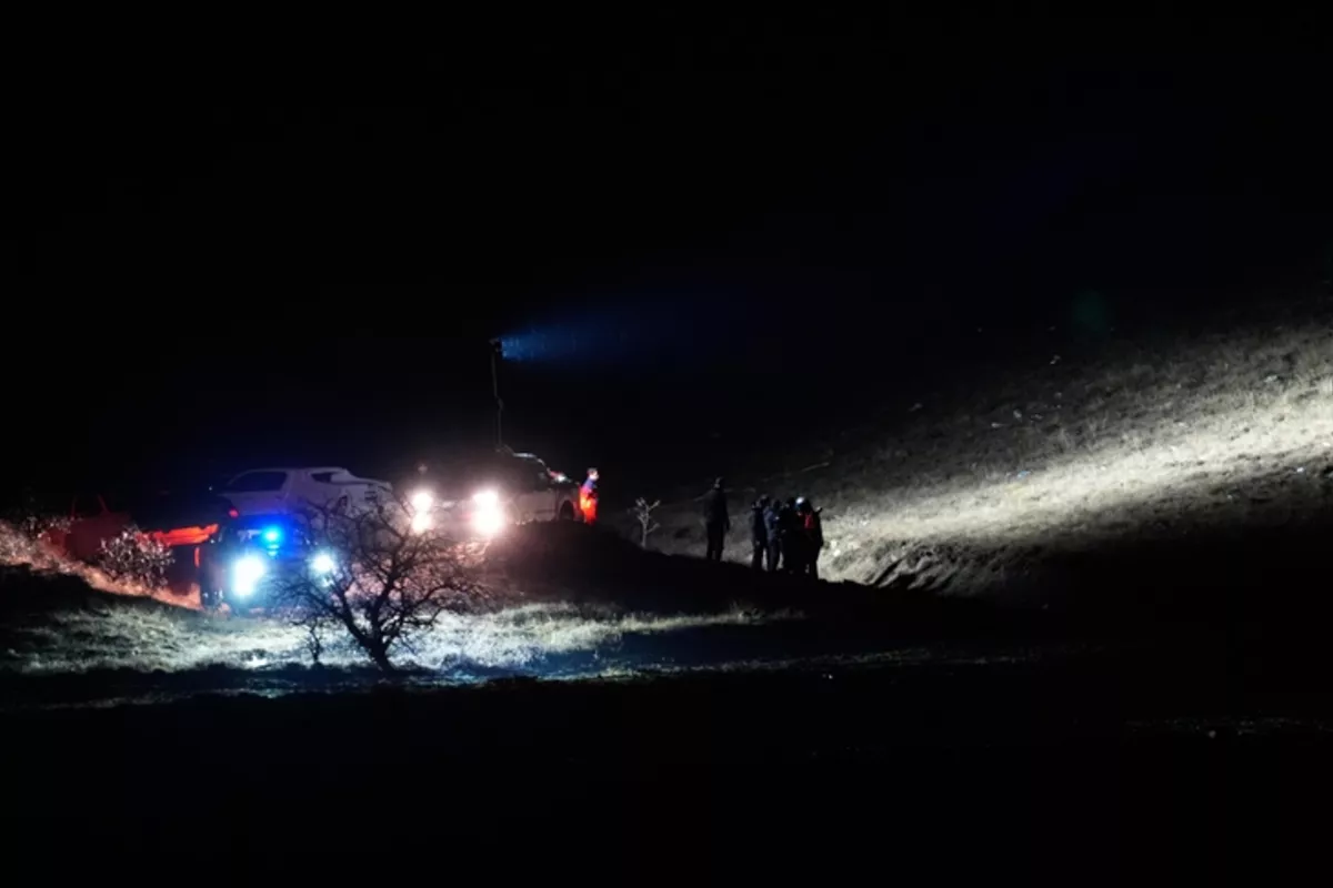 Iranian Air Force Plane Crashes in Western Province, Pilot Killed