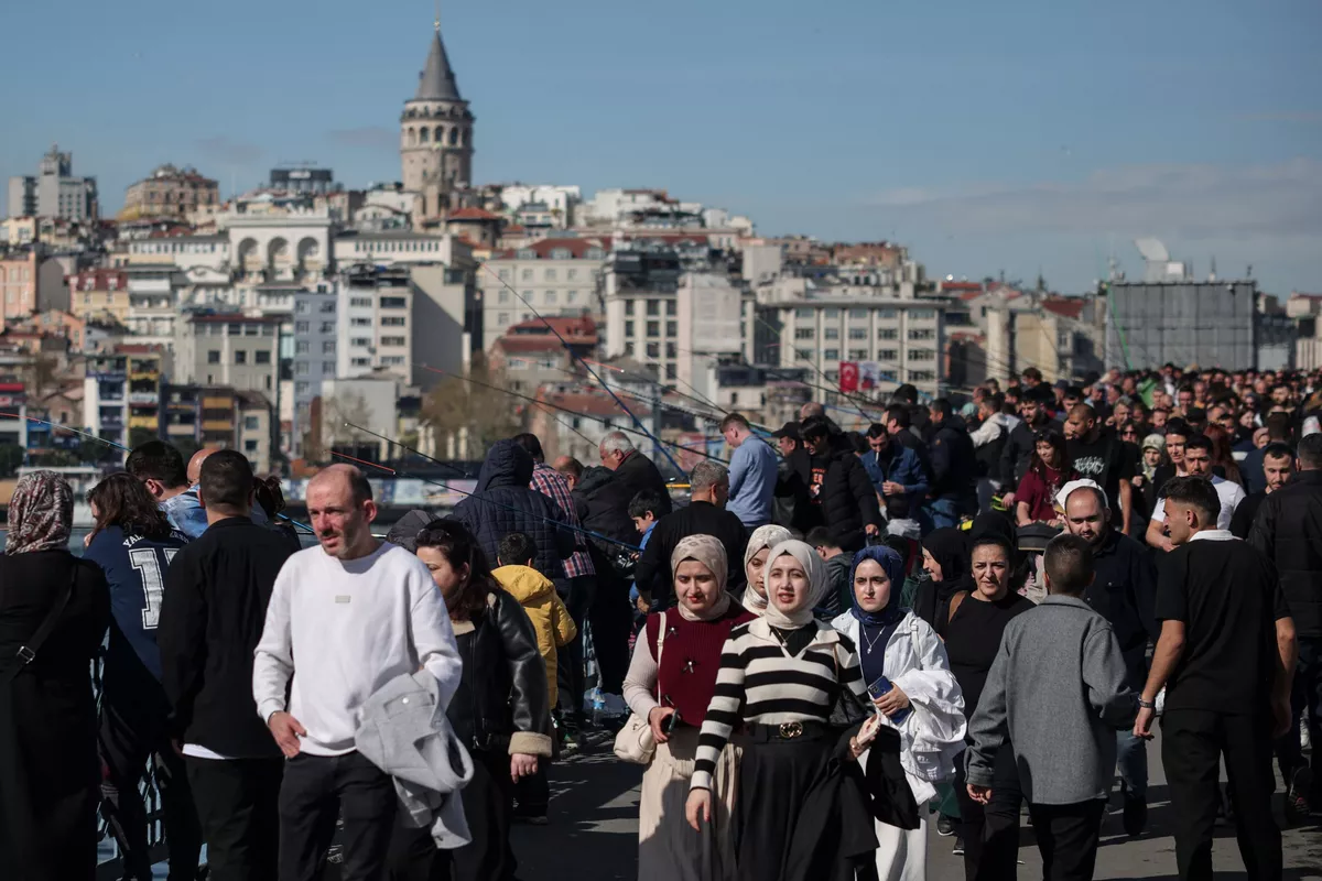 Türkiye’s Unemployment Rate Hits Historic Low of 7.7% in December