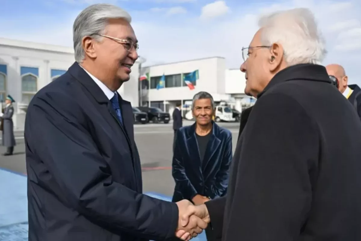 Kazakh Leader Bids Warm Goodbye to Italian Counterpart