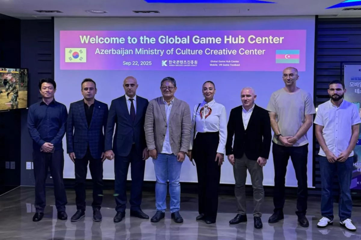 Azerbaijani Delegation from Cultural and Creative Industries Center Visits South Korea