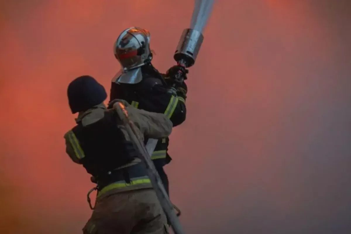 Russian Drone Strike Hits Media Office in Ukraine's Dnipro, Causes Major Damage