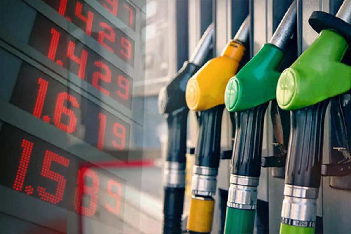 US Fuel Prices Jump as Iran War Hits Oil Routes