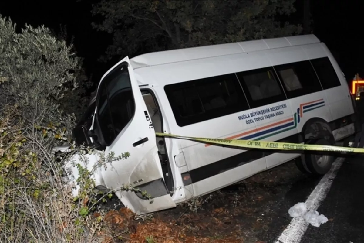 Minibus Plunges into Gorge in Azerbaijan's Lankaran