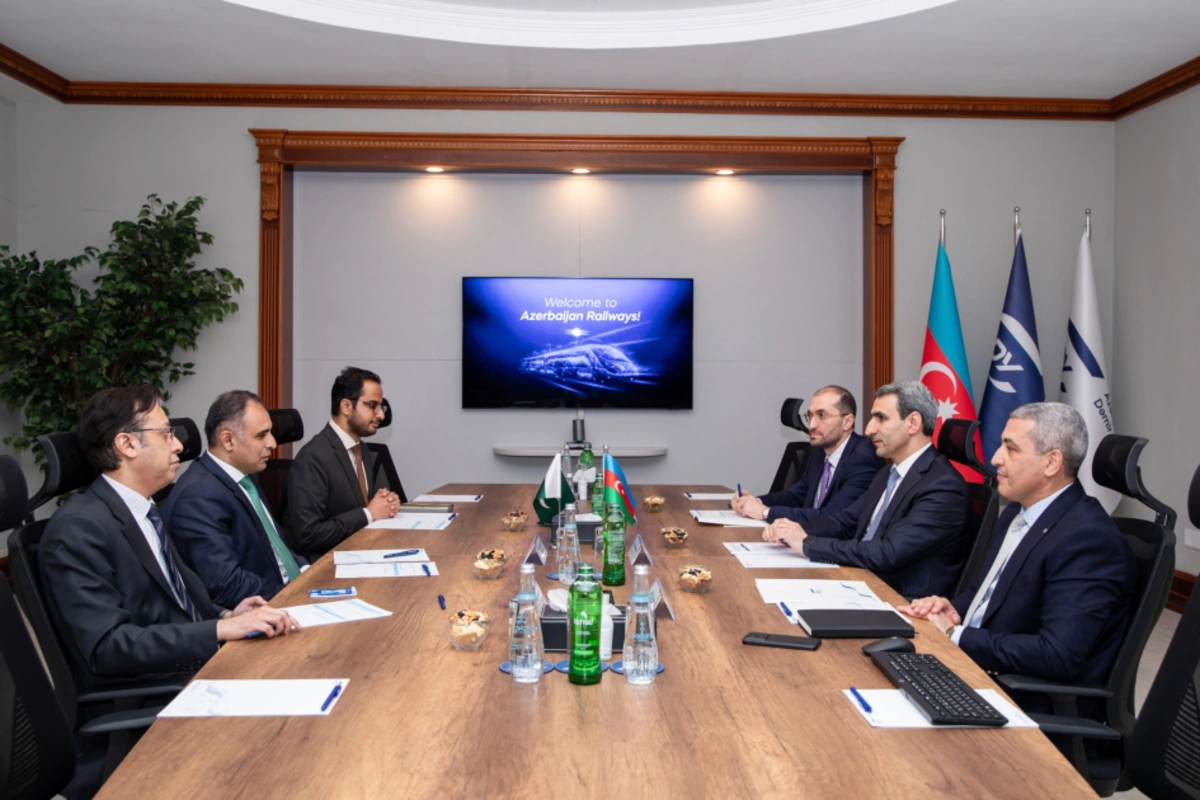 Azerbaijan, Pakistan Explore Prospects for Railway Cooperation