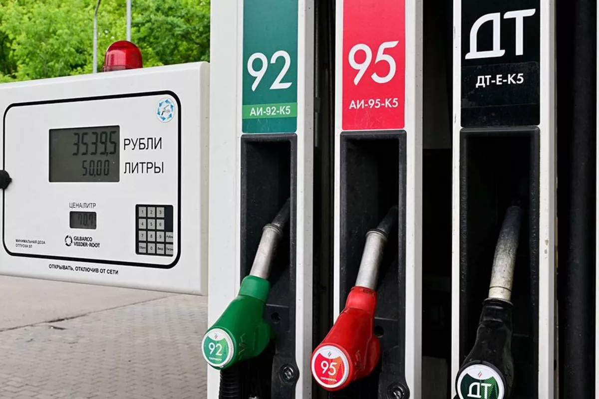 Russia's Fuel Crisis Deepens with New Restrictions in Moscow Region
