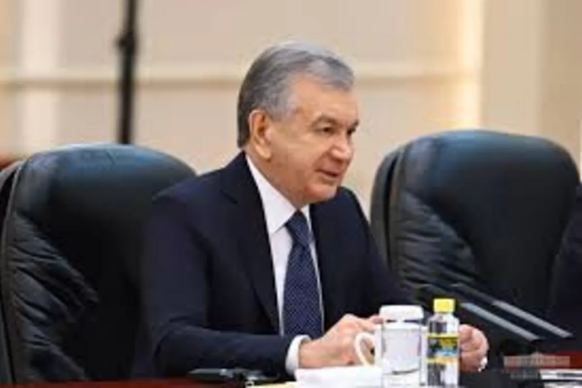 Uzbek Leader Sets Off for Turkmenistan for Strategic Meetings