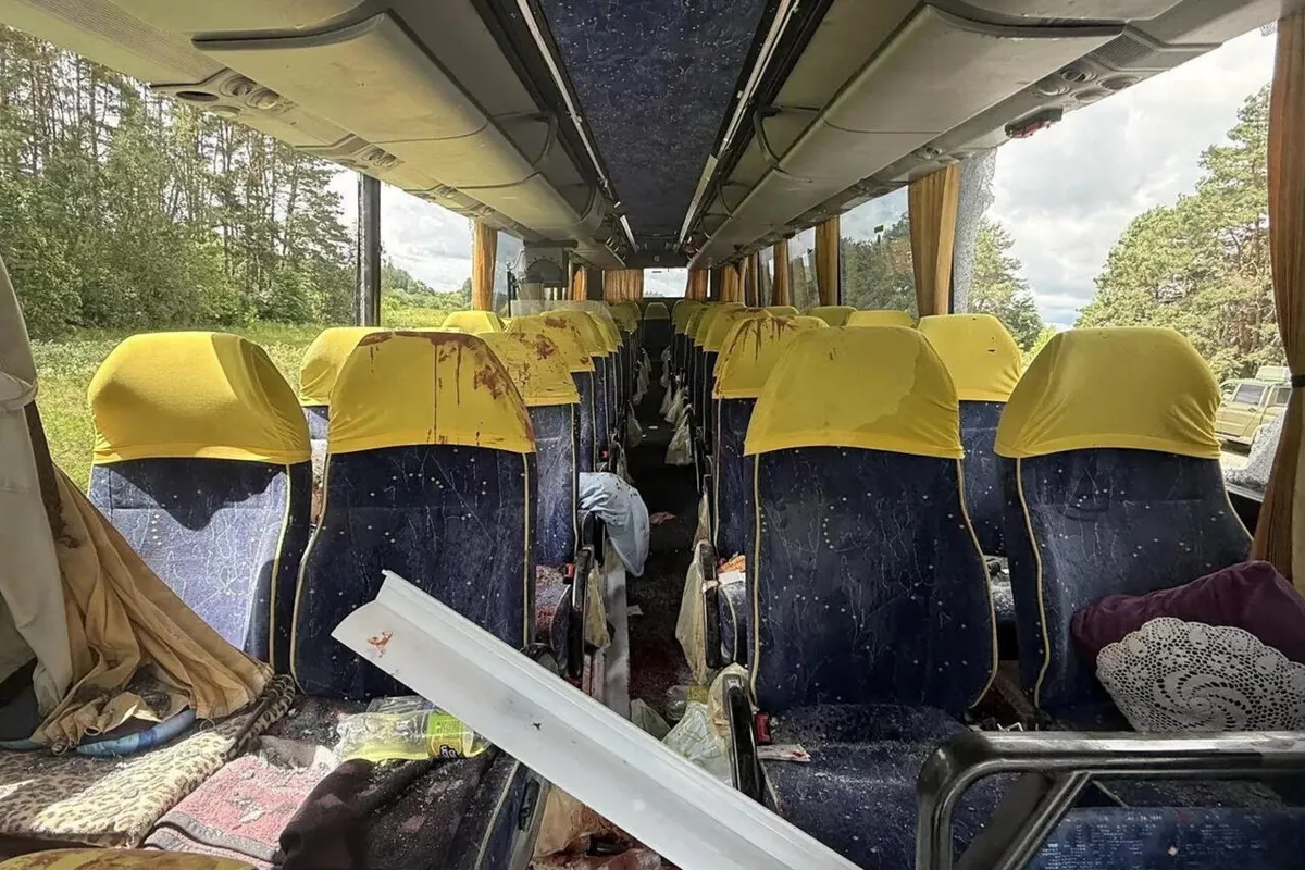 Armed Attack on Iranian Army Minibus Leaves One Soldier Dead