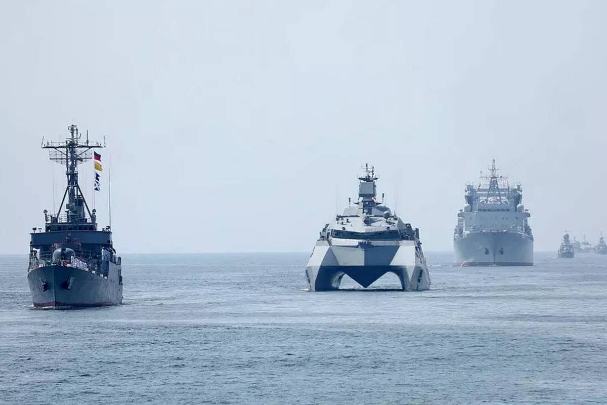 US Navy Deploys at Least 15 Ships in Region, Ready for Potential Blockade