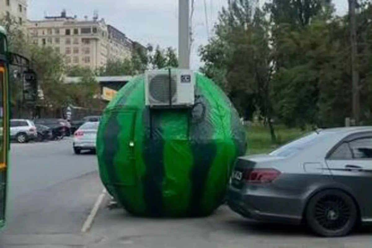 Unique Fruit Stalls Bring Color to Kyrgyzstan’s Streets