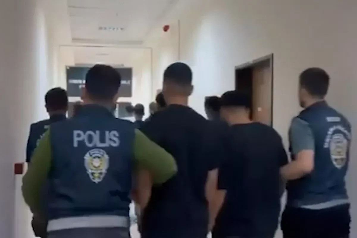 Türkiye Detains Over 400 Suspects in Nationwide Cybercrime Crackdown - VIDEO