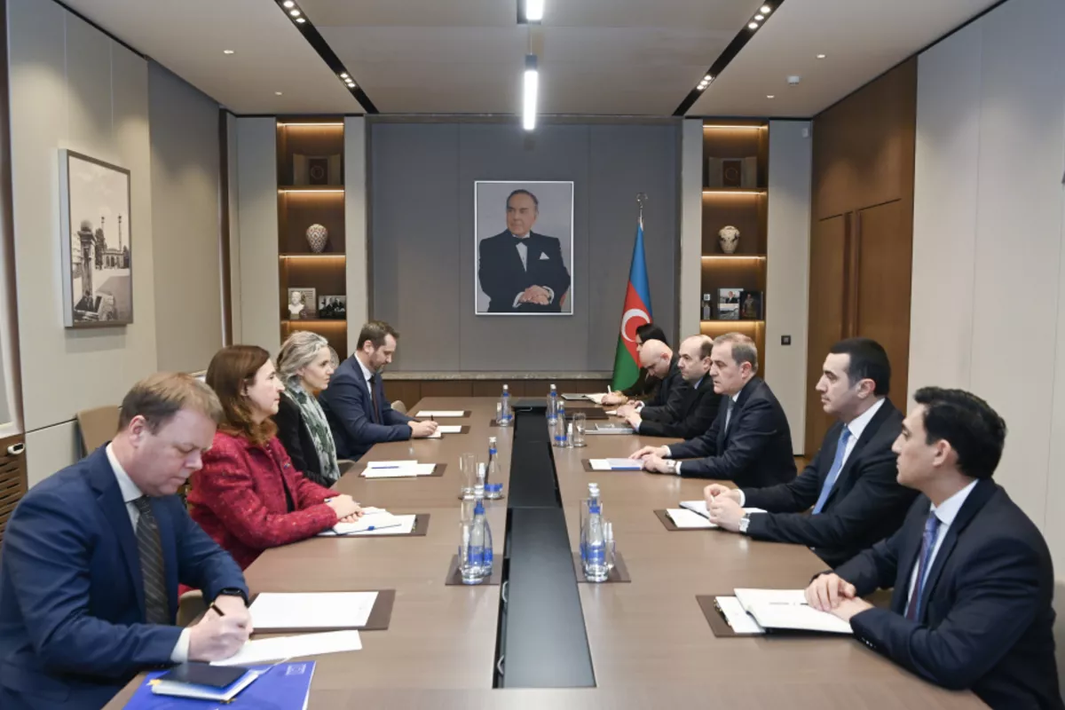 Azerbaijani FM Briefs EU Envoy on Baku-Yerevan Peace Process