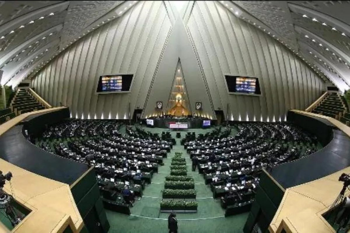 Iran Parliament Backs Accession to Makkah Anti-Corruption Treaty