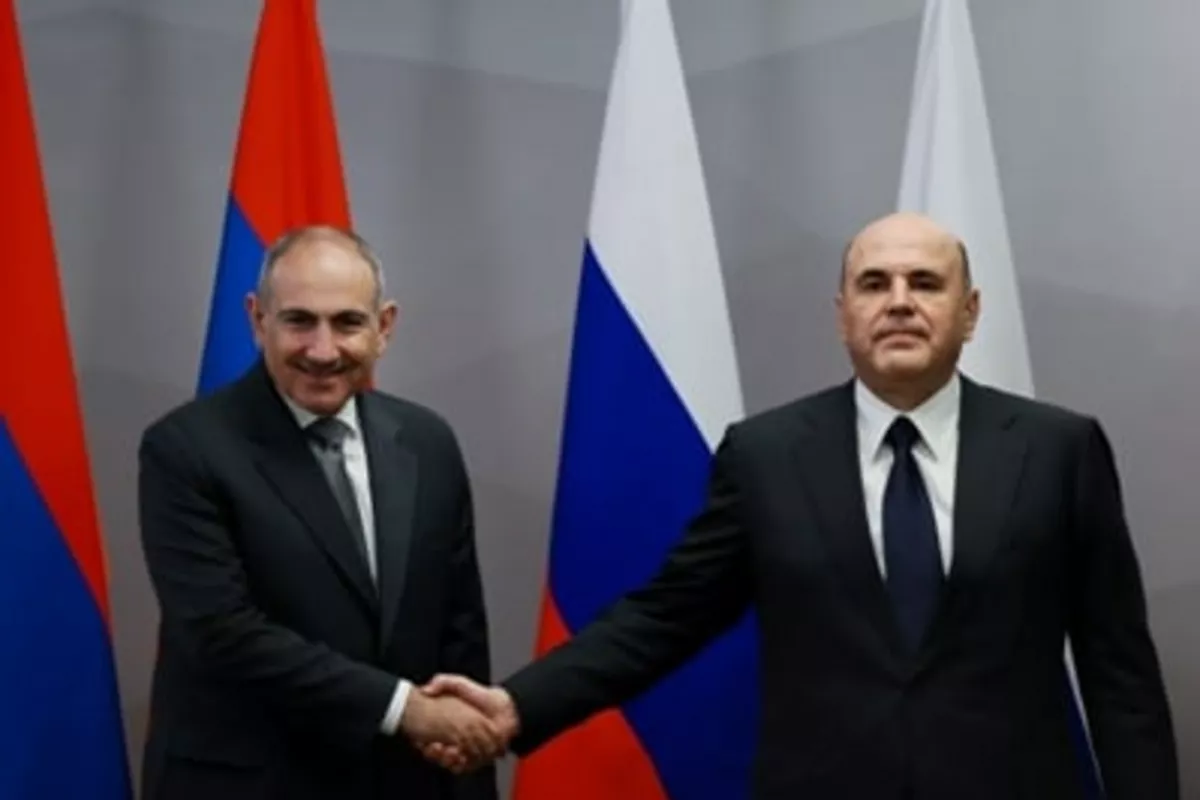 Russia and Armenia Prime Ministers Discuss South Caucasus Situation
