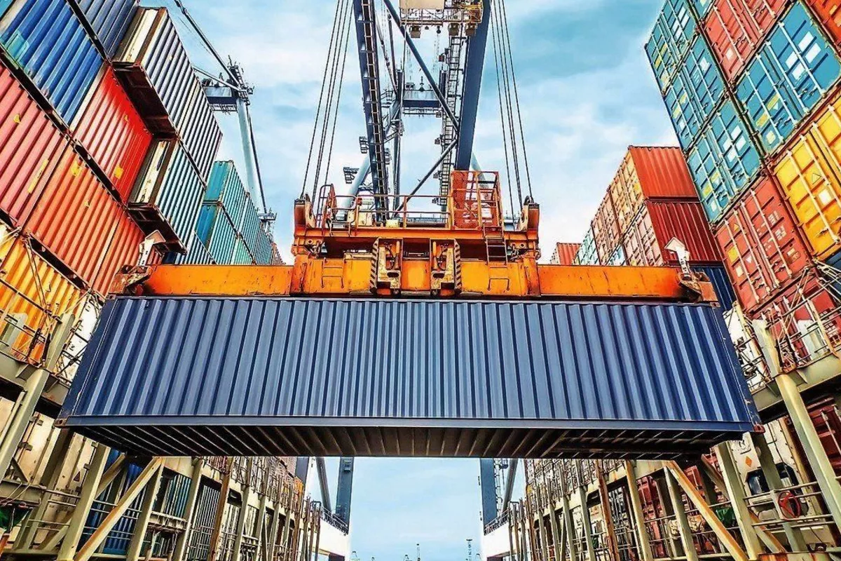 Azerbaijan’s Foreign Trade Turnover Reaches Nearly $44 Billion in Jan-Nov 2025